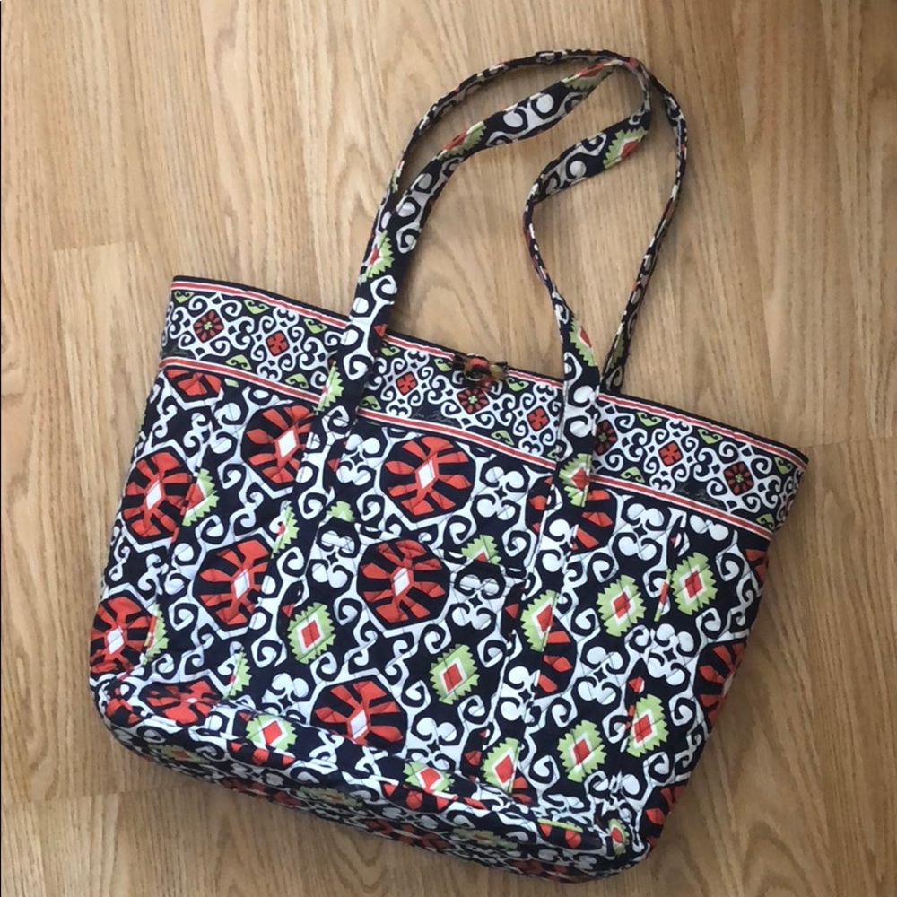 Vera Bradley tote bag